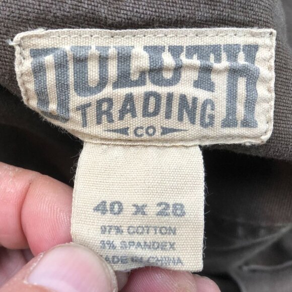 Duluth Trading Co Mens Cargo Pants Size 40x28 Straight Relaxed Fit Brown Classic - Picture 3 of 12